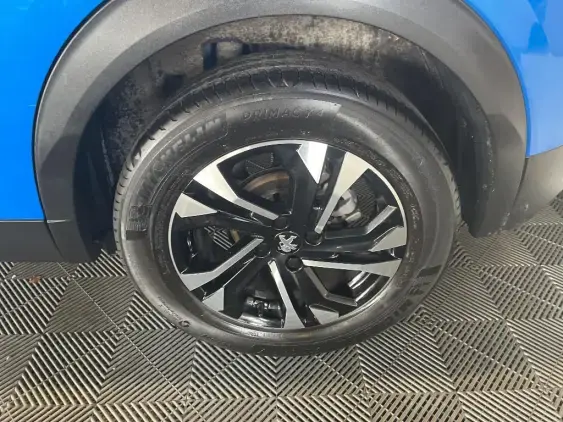 PEUGEOT 2008 II - voiture d'occasion - Photo 23