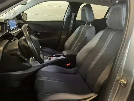 PEUGEOT 2008 II - voiture d'occasion - Photo 17