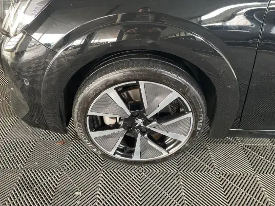 PEUGEOT 208 ELECTRIQUE II - voiture d'occasion - Photo 22