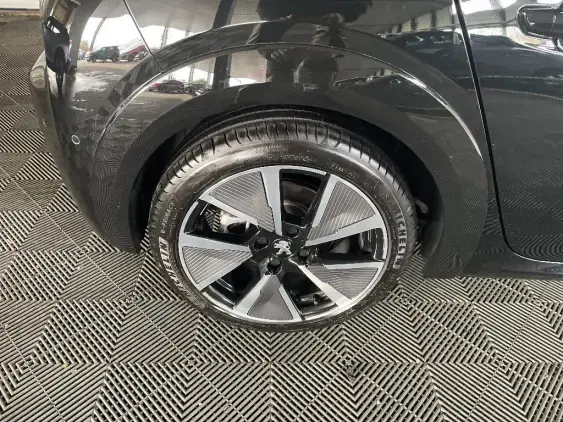 PEUGEOT 208 ELECTRIQUE II - voiture d'occasion - Photo 24