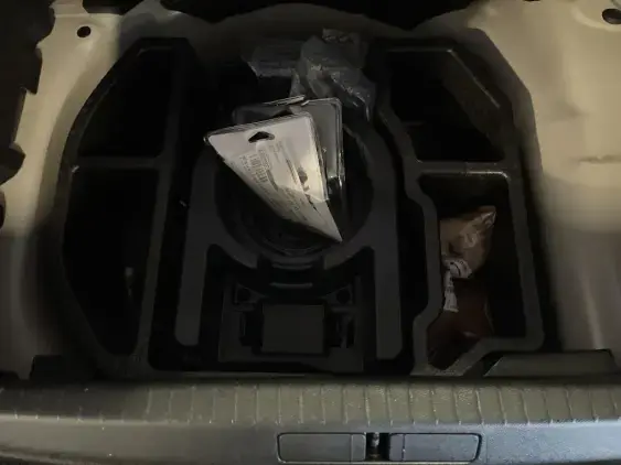 PEUGEOT 208 BUSINESS R II - voiture d'occasion - Photo 16