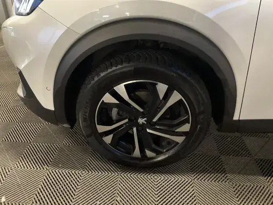 PEUGEOT 2008 II - voiture d'occasion - Photo 22