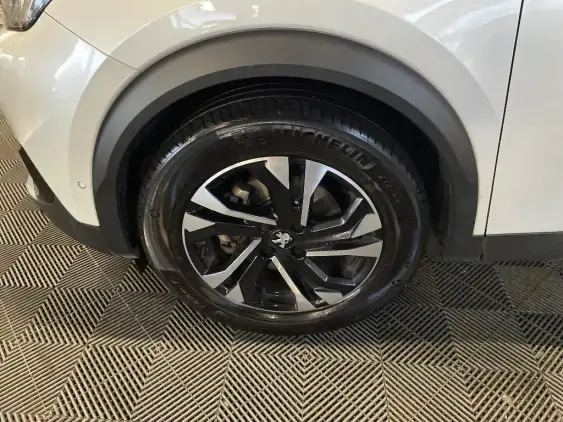 PEUGEOT 2008 II - voiture d'occasion - Photo 22