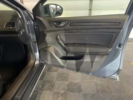 RENAULT MEGANE ESTATE IV - voiture d'occasion - Photo 19