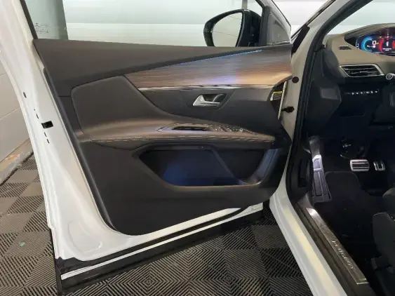 PEUGEOT 3008 II - voiture d'occasion - Photo 17