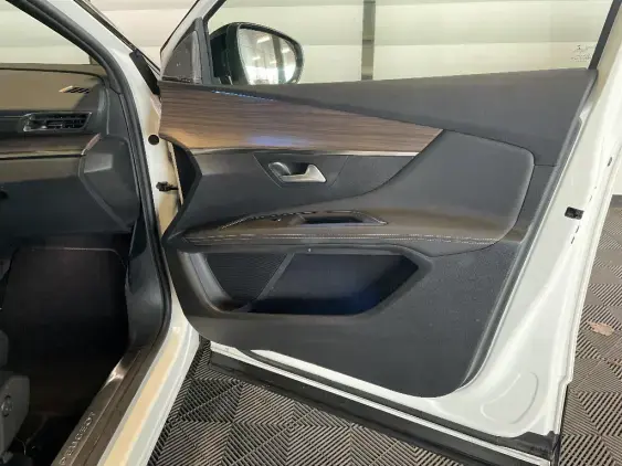 PEUGEOT 3008 II - voiture d'occasion - Photo 18