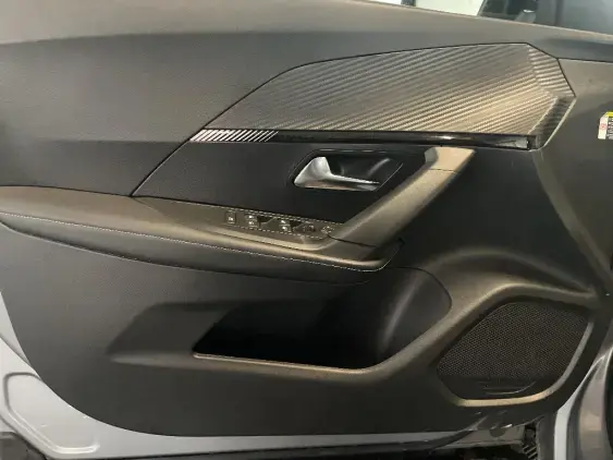 PEUGEOT 2008 II - voiture d'occasion - Photo 16