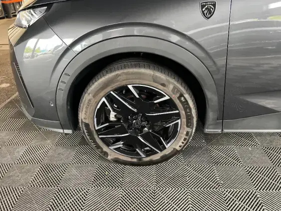 PEUGEOT 3008 III - voiture d'occasion - Photo 22