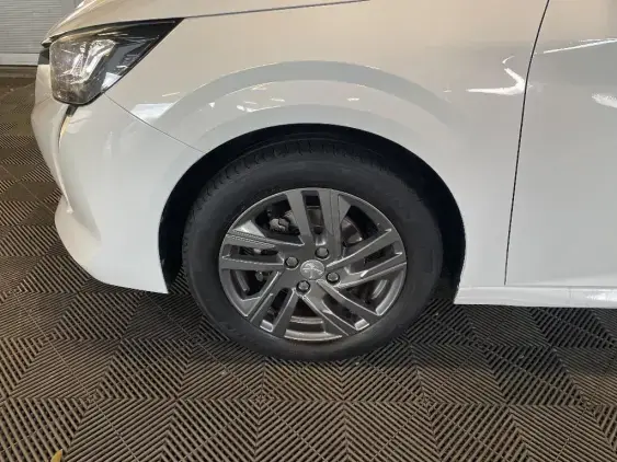 PEUGEOT 208 BUSINESS R II - voiture d'occasion - Photo 22