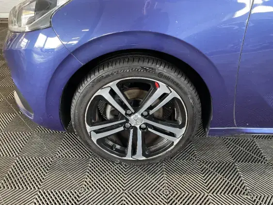 PEUGEOT 208 - voiture d'occasion - Photo 22