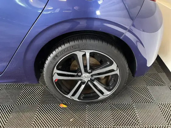 PEUGEOT 208 - voiture d'occasion - Photo 23