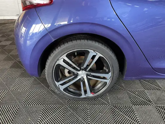 PEUGEOT 208 - voiture d'occasion - Photo 24