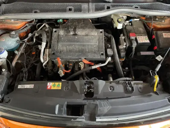 PEUGEOT 2008 ELECTRIQUE II - voiture d'occasion - Photo 20