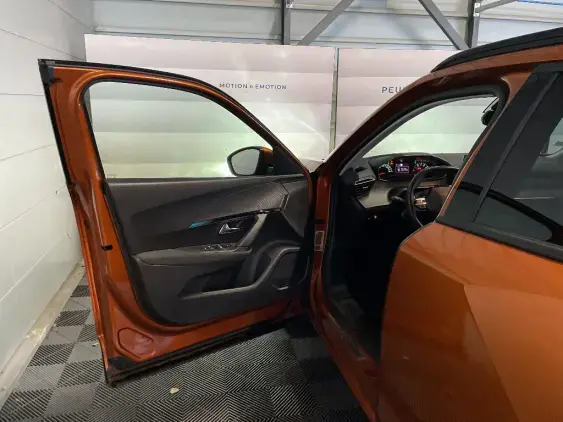 PEUGEOT 2008 II - voiture d'occasion - Photo 18