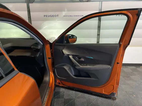 PEUGEOT 2008 II - voiture d'occasion - Photo 19