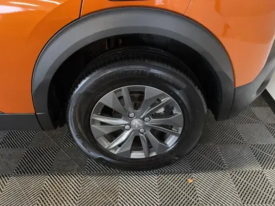 PEUGEOT 2008 II - voiture d'occasion - Photo 23