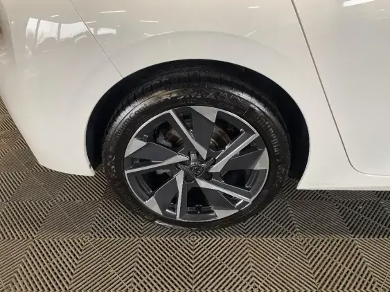 PEUGEOT 308 III - voiture d'occasion - Photo 24