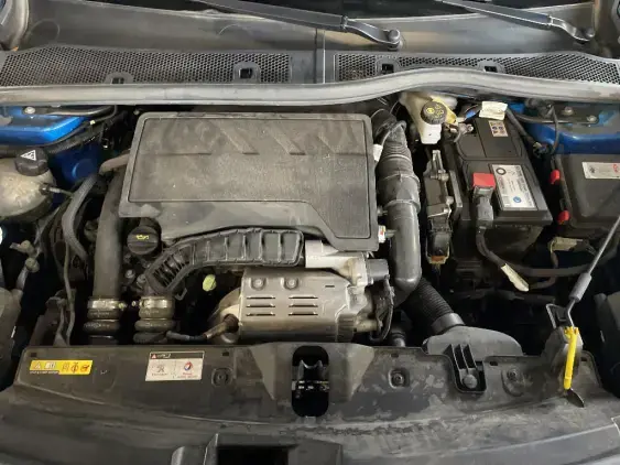 PEUGEOT 2008 II - voiture d'occasion - Photo 20