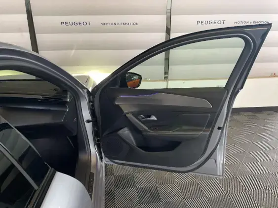 PEUGEOT 308 III - voiture d'occasion - Photo 19