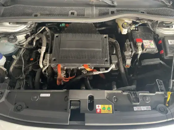 PEUGEOT 208 ELECTRIQUE II - voiture d'occasion - Photo 19