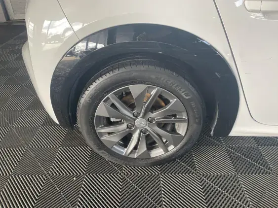 PEUGEOT 208 ELECTRIQUE II - voiture d'occasion - Photo 23