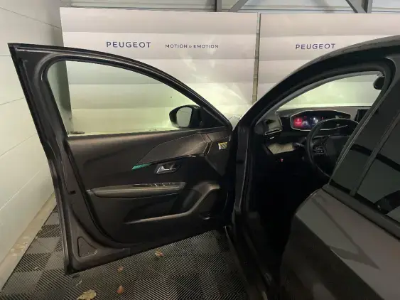 PEUGEOT 208 BUSINESS R II - voiture d'occasion - Photo 18