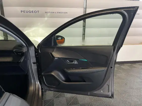 PEUGEOT 208 BUSINESS R II - voiture d'occasion - Photo 19