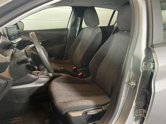 PEUGEOT 208 II - voiture d'occasion - Photo 17