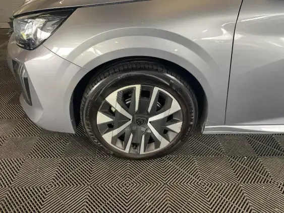 PEUGEOT 208 II - voiture d'occasion - Photo 22