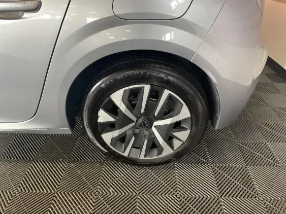 PEUGEOT 208 II - voiture d'occasion - Photo 23