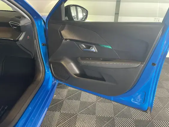 PEUGEOT 208 BUSINESS R II - voiture d'occasion - Photo 19