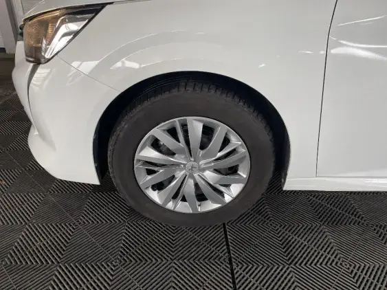 PEUGEOT 208 II - voiture d'occasion - Photo 21