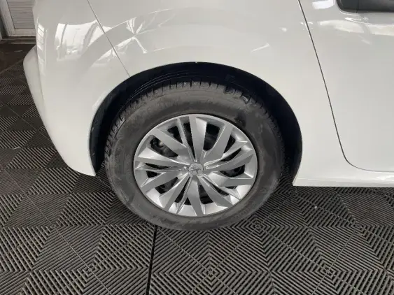 PEUGEOT 208 II - voiture d'occasion - Photo 23