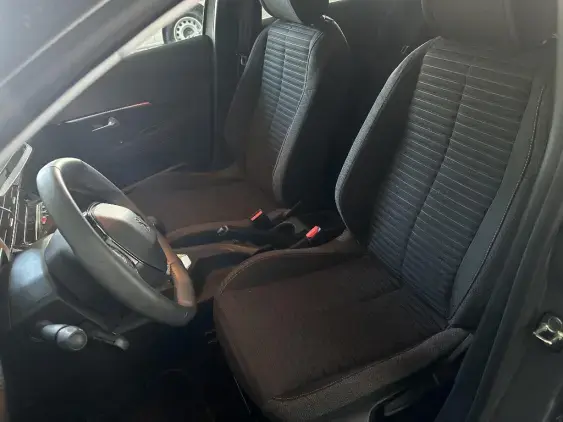 PEUGEOT 208 BUSINESS R II - voiture d'occasion - Photo 17