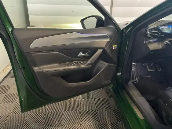 PEUGEOT 308 III - voiture d'occasion - Photo 17