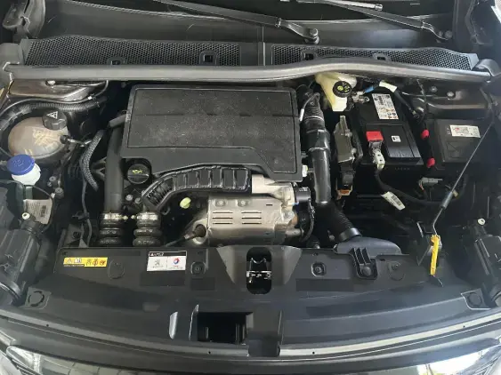 PEUGEOT 2008 II - voiture d'occasion - Photo 20