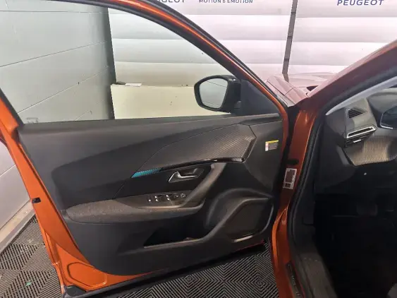 PEUGEOT 2008 ELECTRIQUE II - voiture d'occasion - Photo 18