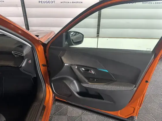 PEUGEOT 2008 ELECTRIQUE II - voiture d'occasion - Photo 19