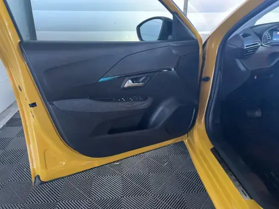 PEUGEOT 208 BUSINESS R II - voiture d'occasion - Photo 18