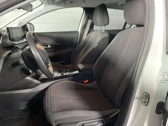 PEUGEOT 208 ELECTRIQUE II - voiture d'occasion - Photo 17