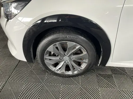 PEUGEOT 208 ELECTRIQUE II - voiture d'occasion - Photo 22