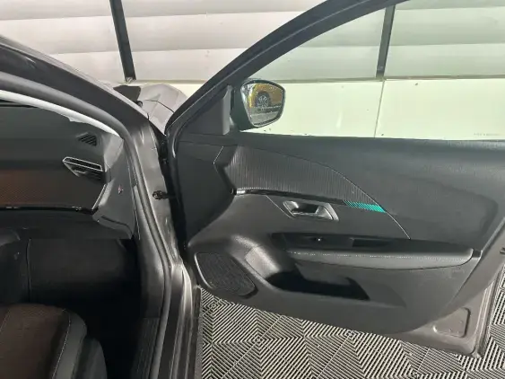 PEUGEOT 208 BUSINESS R II - voiture d'occasion - Photo 19