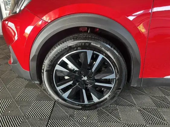 PEUGEOT 2008 ELECTRIQUE II - voiture d'occasion - Photo 22