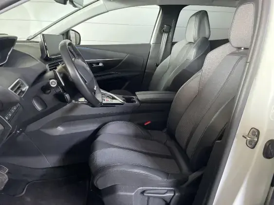 PEUGEOT 3008 II - voiture d'occasion - Photo 17