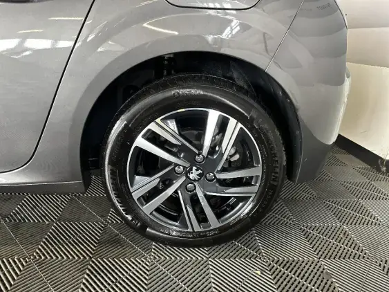 PEUGEOT 208 BUSINESS R II - voiture d'occasion - Photo 23