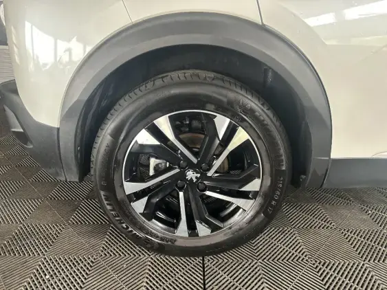 PEUGEOT 2008 ELECTRIQUE II - voiture d'occasion - Photo 24