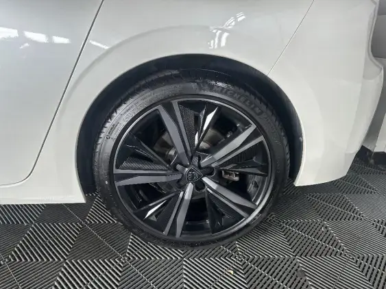 PEUGEOT 308 III - voiture d'occasion - Photo 23