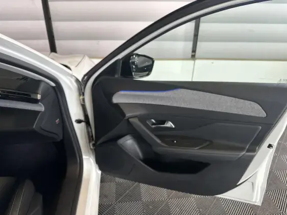 PEUGEOT 308 III - voiture d'occasion - Photo 19