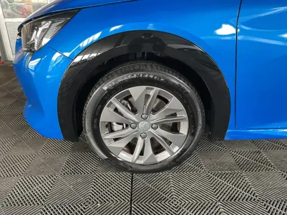 PEUGEOT 208 ELECTRIQUE II - voiture d'occasion - Photo 19