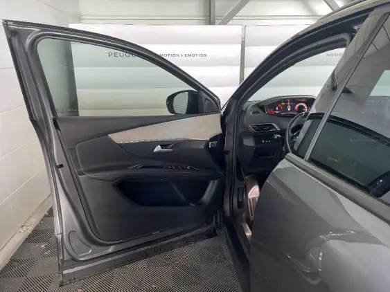 PEUGEOT 3008 II - voiture d'occasion - Photo 18